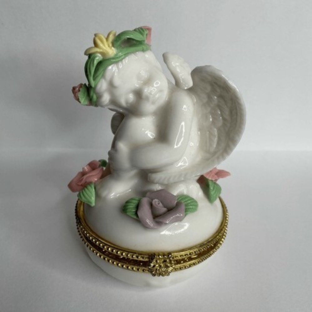 Lovely White Cherub Angel Hinged Trinket Box‎ w/ Pink Roses Crown China Ceramic